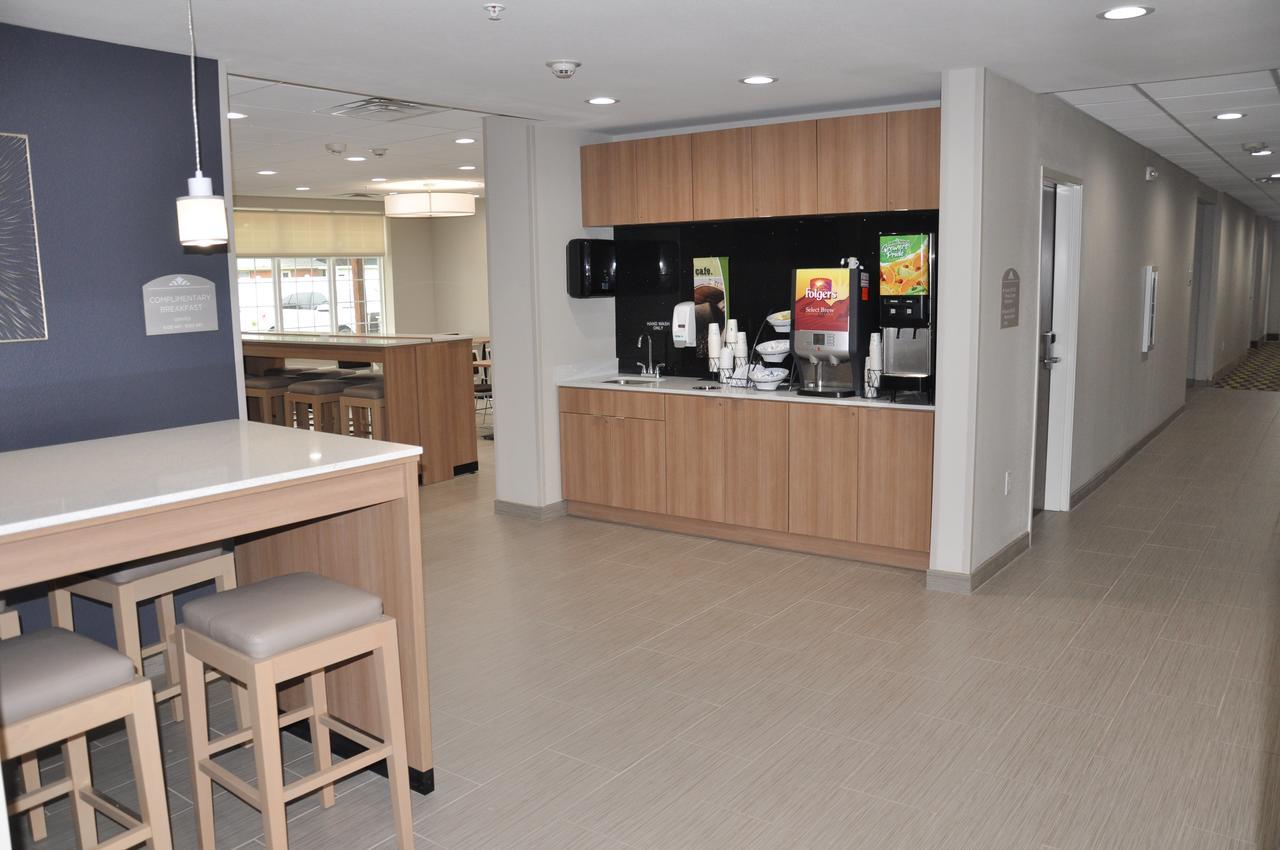 Microtel Inn & Suites By Wyndham לובוק מראה חיצוני תמונה