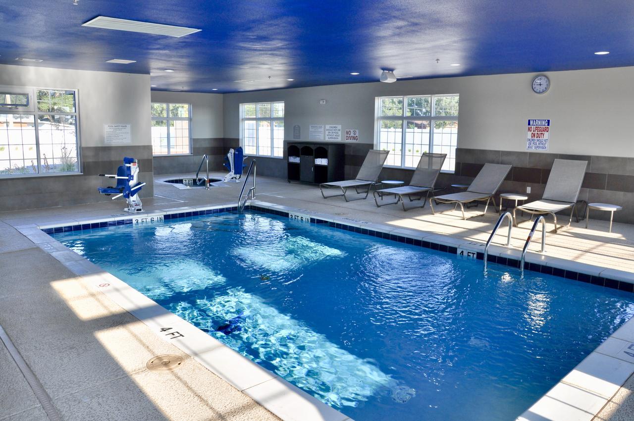 Microtel Inn & Suites By Wyndham לובוק מראה חיצוני תמונה